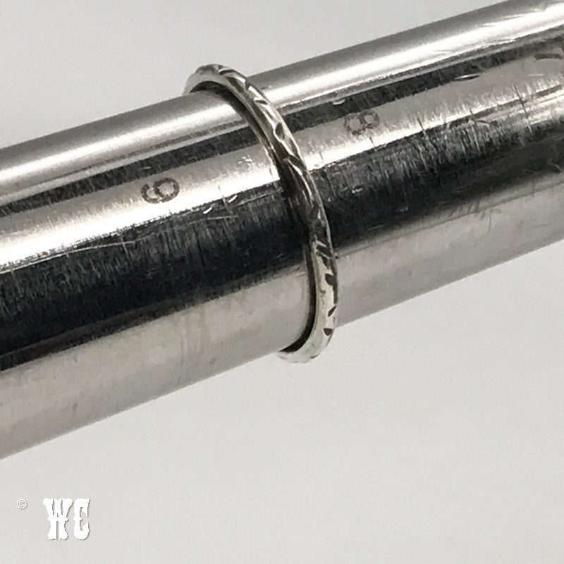 Soft Hand - Sterling Silver Ring